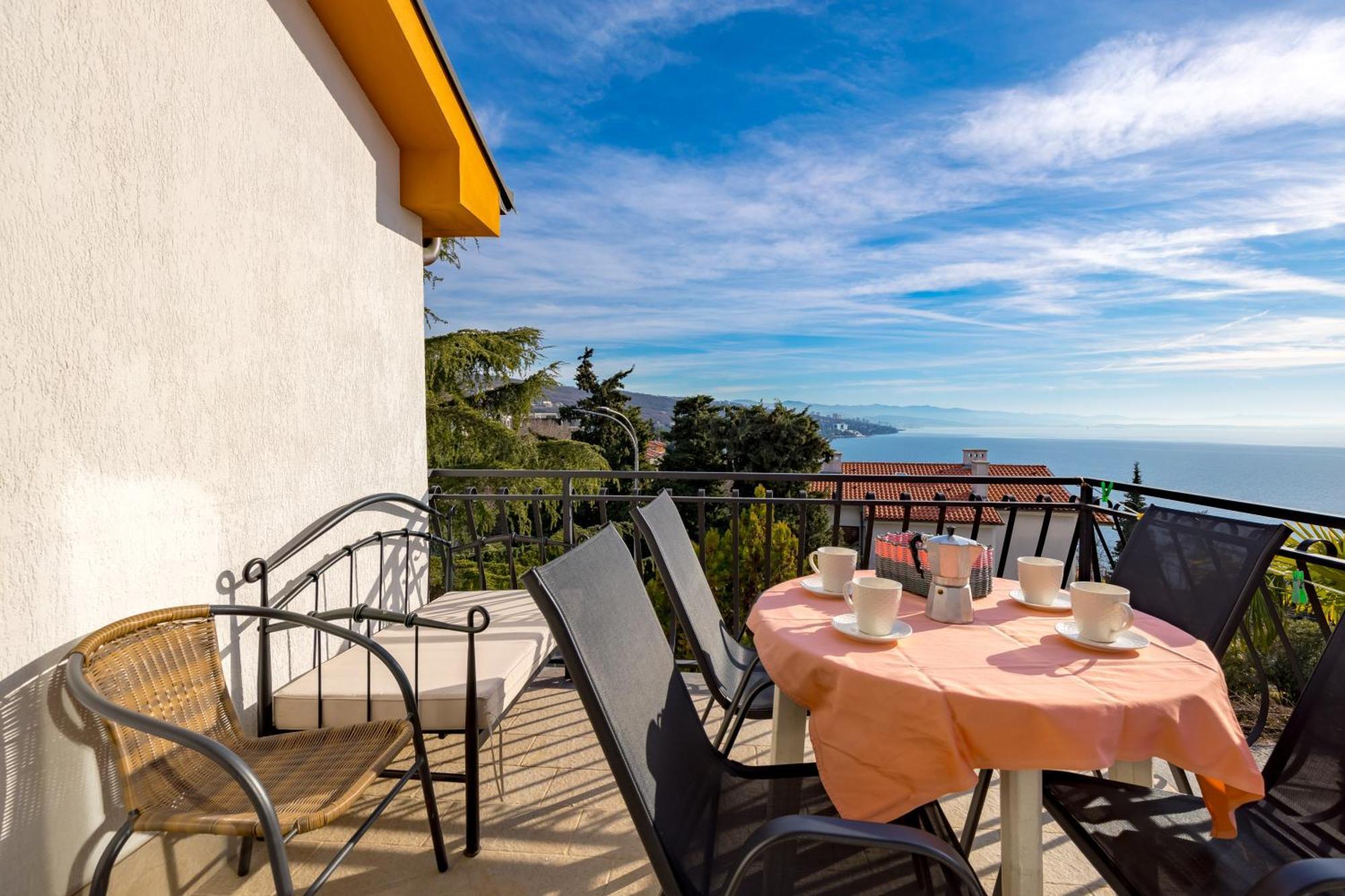 Camelia & Martina Apartments Opatija Buitenkant foto