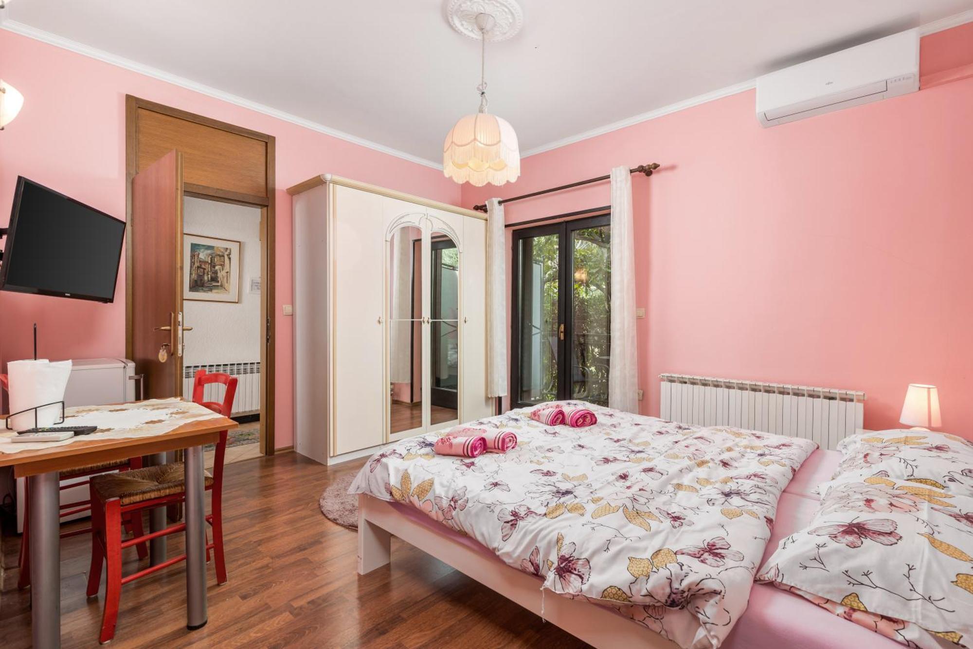 Camelia & Martina Apartments Opatija Buitenkant foto